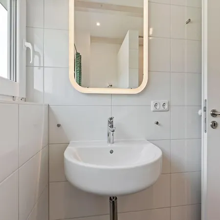 Feriehus Charming Holiday In Near Seabeach Zierow
