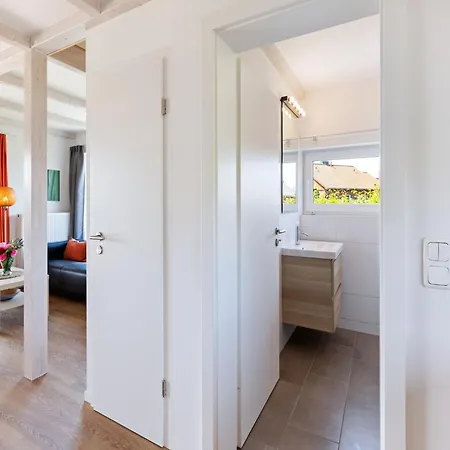 Charming Holiday In Near Seabeach Zierow