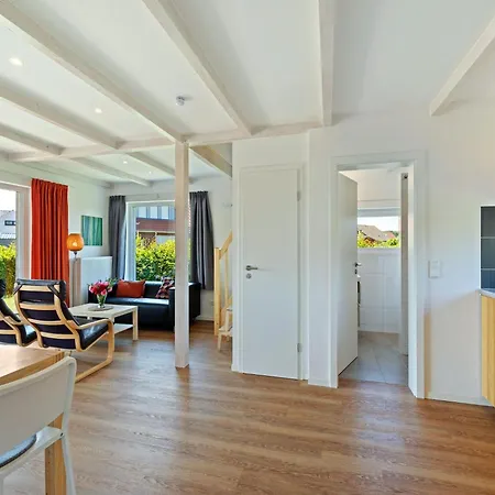 Charming Holiday In Near Seabeach Holiday home Zierow