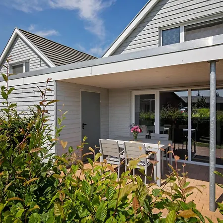 Charming Holiday In Near Seabeach Zierow
