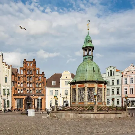 Charming Holiday In Near Seabeach * Zierow
