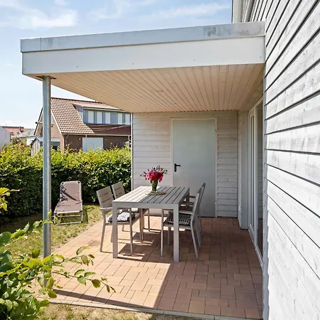 Charming Holiday In Near Seabeach Feriehus *