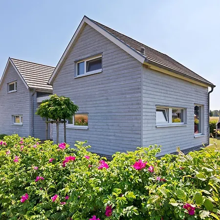 Charming Holiday In Near Seabeach Feriehus *