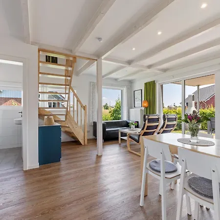 Charming Holiday In Near Seabeach Feriehus