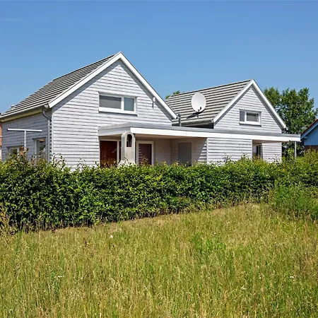 Charming Holiday In Near Seabeach Feriehus