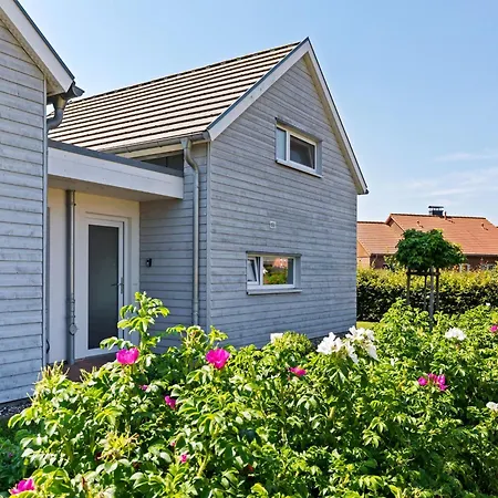 Charming Holiday In Near Seabeach Feriehus